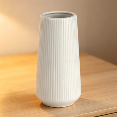 White Ceramic Small Vase – Cute and Petite Reed Vase – Farmhouse Style – Suitable for living rooms, dining tables, bedrooms, and kitchen shelves
